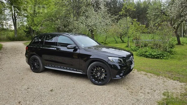 Mercedes 04.12.2018.
Glc 250d 150 kw.
Amg. 4Matic. 360 kamera.
Automašī