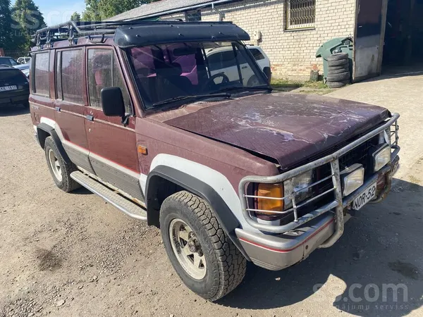 Isuzu Trooper 1989, 2.8D dīzelis, Manuāls, SUV/Apvidus, Sarkans — Latvijā