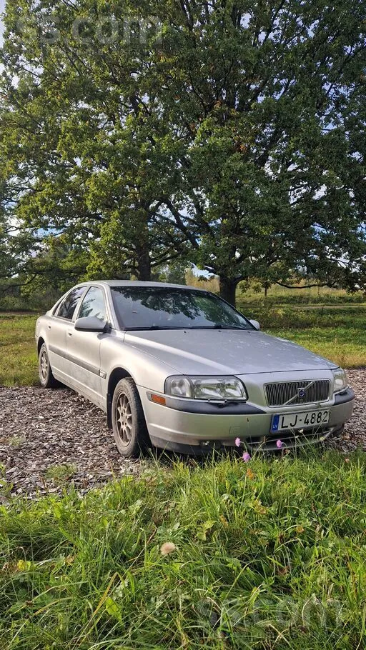Volvo S80 2001, 2.4 gāze, Manuāls, Sedans, Sudrabs — Latvijā