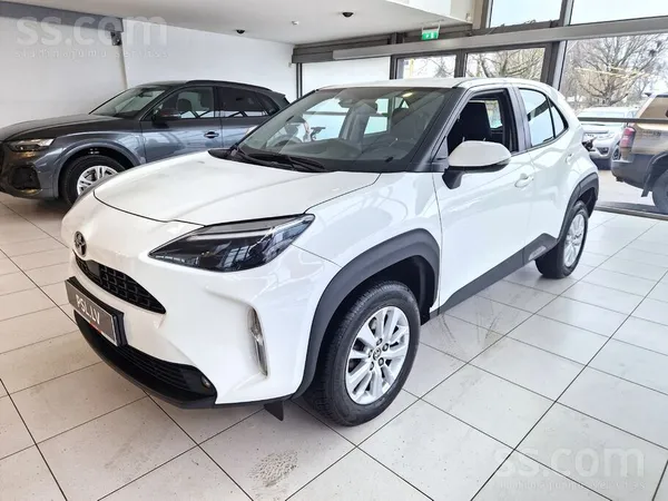 Toyota Yaris 2023, 1.5 benzīns, Automāts, SUV/Apvidus, Balts — Latvijā
