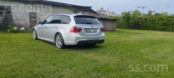 BMW 335