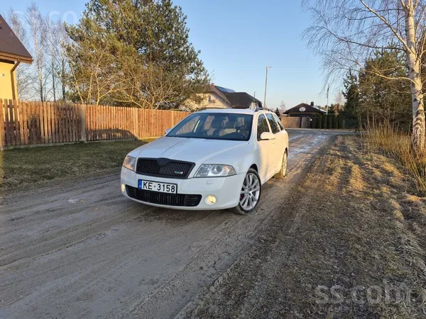 Skoda Pārdodu savu skoda vrs 2008gads ar 2.0tdi .125kw. 