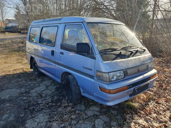 Mitsubishi L 300 - 1