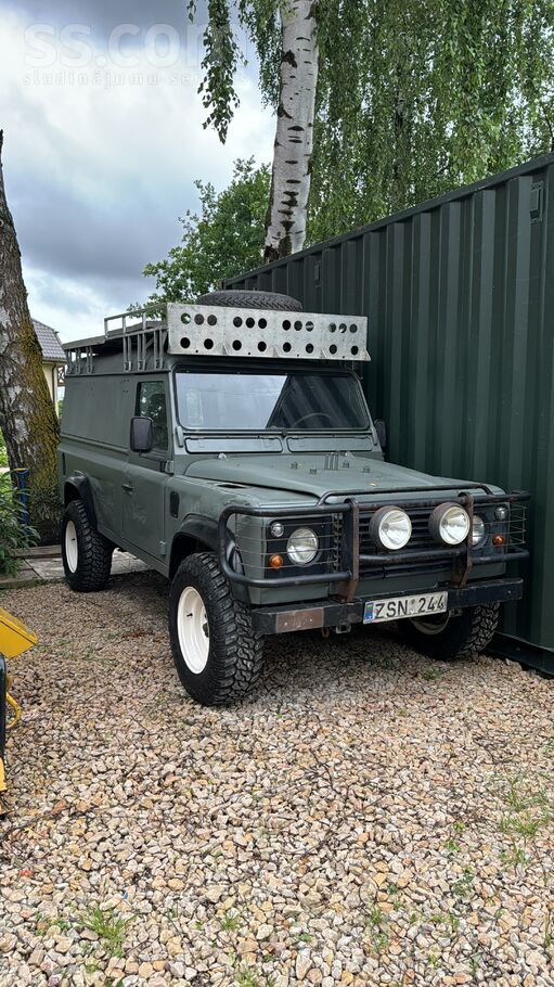 Land-Rover Land Rover Defender 110 2, 5 tdi 83 kw. Wolf ex mi