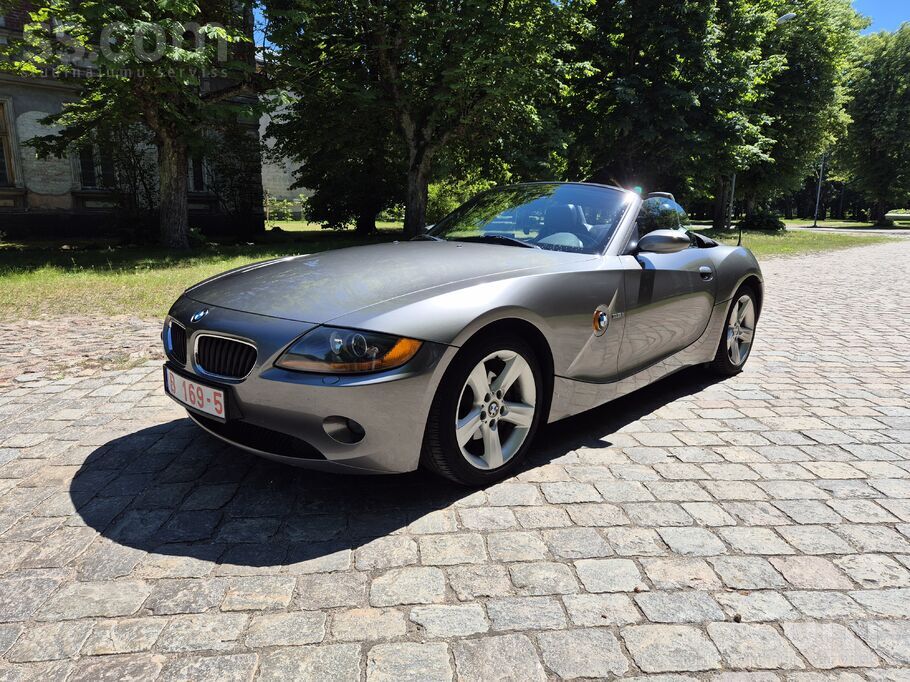 Pārdod BMW Z4, kabriolets, 2.5 benzīns, 141kw/192Zs
Jauna TA bez aizrādījum