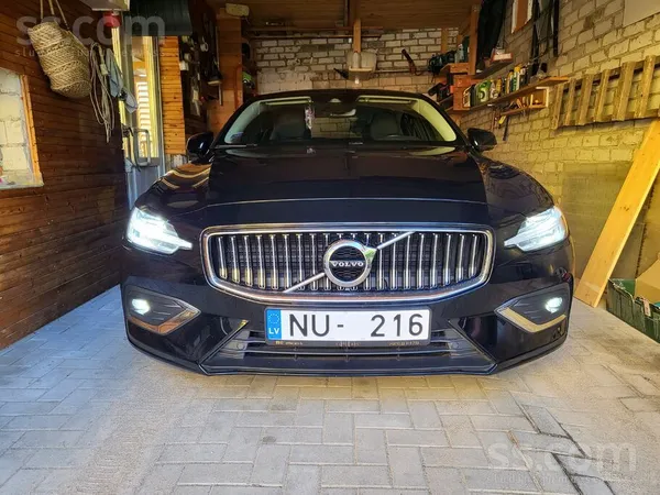 Volvo Pardod Volvo S60 benzins sedans 120kw/163zs Mild H