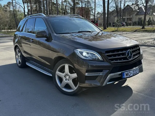 Mercedes ML350 2014, 3.0D dīzelis, Automāts, SUV/Apvidus, Brūns — Latvijā