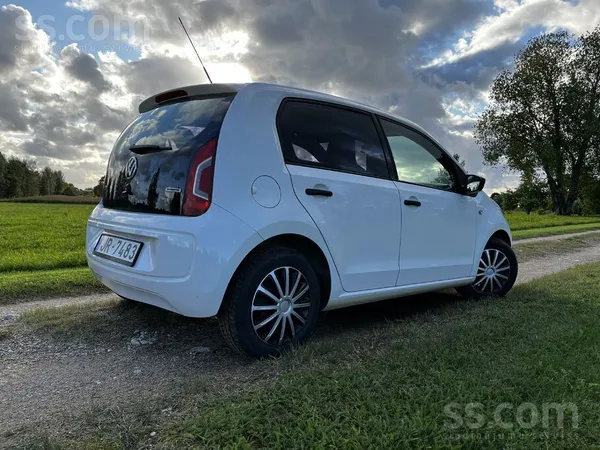 Volkswagen Uzticams, dinamisks un ekonomisks auto (lēts uztur