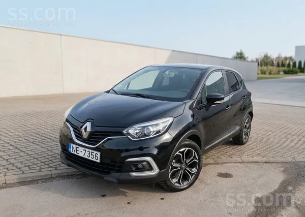 Renault Продаю Renault Captur черный. Машина в идеальном с
