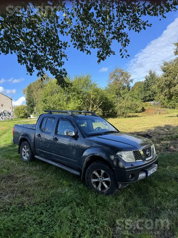 Nissan Navara 2008, 2.5D dīzelis, Automāts, Pikaps, Melns — Latvijā