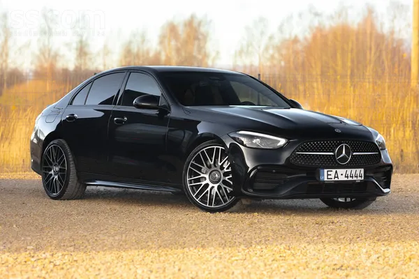 Uzņēmums pārdod Mercedes-Benz_C200Amg (150Kw/205Zs). 
Perfektā tehniskā un