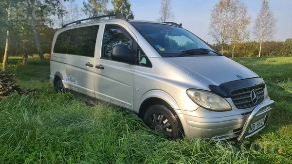 Mercedes Vito 2004, 2.1D dīzelis, Automāts, Furgons, Pelēks — Latvijā