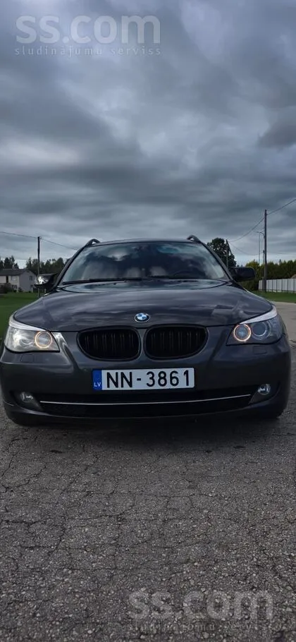 BMW 520 - 1