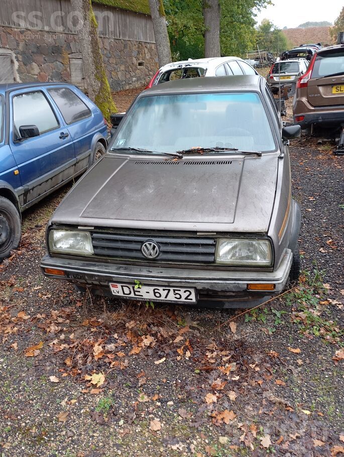 Volkswagen Pārdodu VW Jetta precīzāk zvanot.