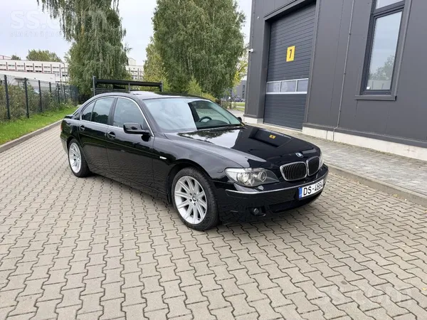 BMW 740 - 1