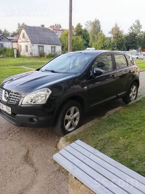 Nissan Qashqai - 1