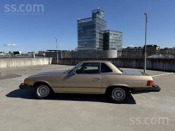 Mercedes Продаётся Mercedes 380 ( R107).