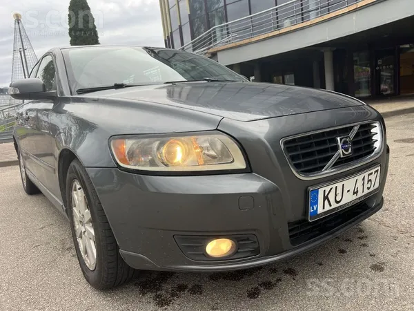 Volvo Pārdodu Volvo V50 ar ekonomisku un praktisku 2.0D 