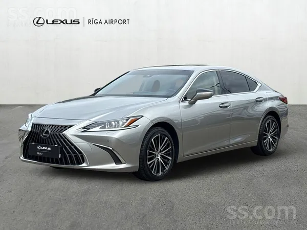 Lexus ES / 2024 / 2487 cm3 Petrol Fwd 131 kW
Lexus Es300H 2.5 Hybrid 2024.g