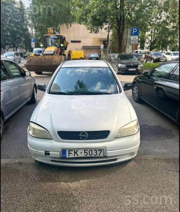 Opel Astra - 1