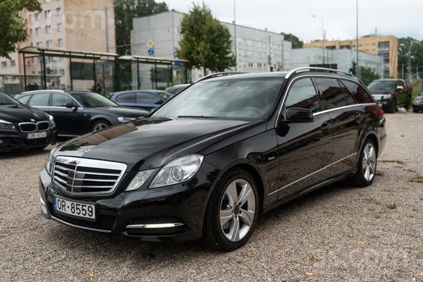 Mercedes E350 2010, 3.0D dīzelis, Automāts, Universāls, Melns — Latvijā