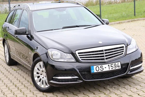 Mercedes C220 2012, 2.1D dīzelis, Automāts, Universāls, Melns — Latvijā