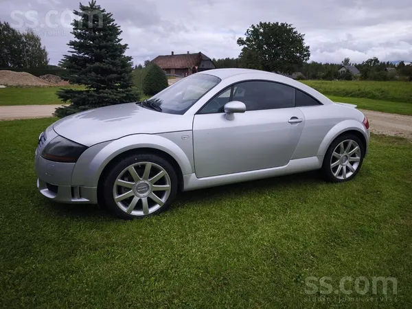 Audi TT 2000, 1.8 benzīns, Manuāls, Kupeja, Pelēks — Latvijā