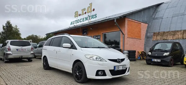 Glīta Mazda 5. Septiņas vietas. Daudz labu ekstru. Daudzfunkcionāla stūre, k