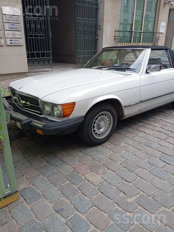 Mercedes Ar. Lv tegistraciji. Viss ir. Dzinejs ok. Visas de