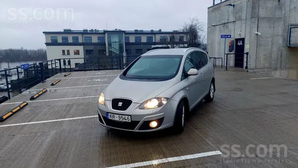 SEAT Seat Alteo 2.0 Tdi Ērta un praktiska ģimenes autom