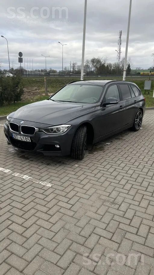 BMW 330