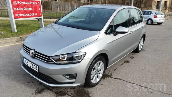 Даугавпилс, можем привезти в Ригу. 

Volkswagen Golf Sportsvan 1.6 Tdi сел