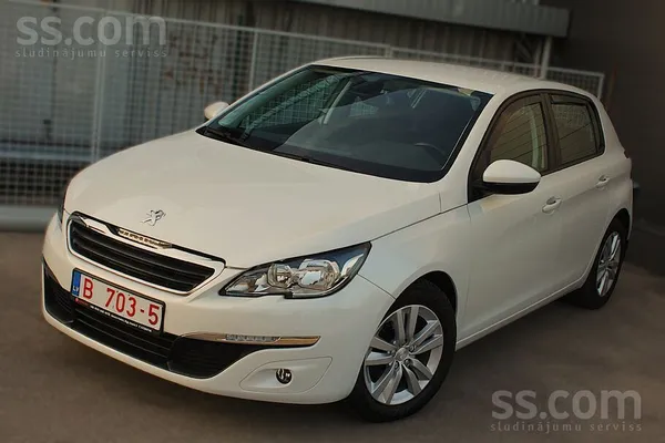 Cena ar Pvn. 1.2T automāts 40512.km. 
Automātiskā ātrumkārba, teicamā tehni