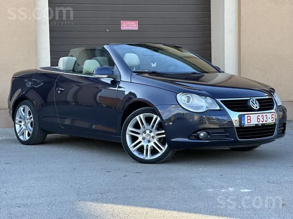 Volkswagen Atvesta no Beļğijas Izcils kabriolets ar cieto jum