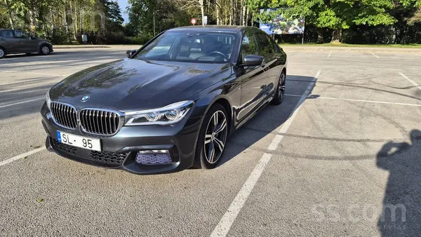 730 xdrive. Pneimo piekare , nappa ādas salona apdare , zamšādas griestu apd