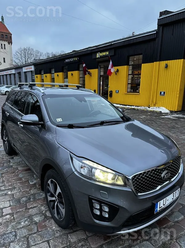 Pārdod. savu ģimenes auto, iegādāta Latvijā. Automašīna labā vizuālā un tehn