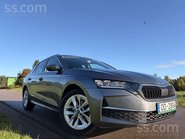 Škoda Octavia 1.5 Tsi m-Hybrid Dsg, 2025, praktiski jauna. 

Gribat jaunu
