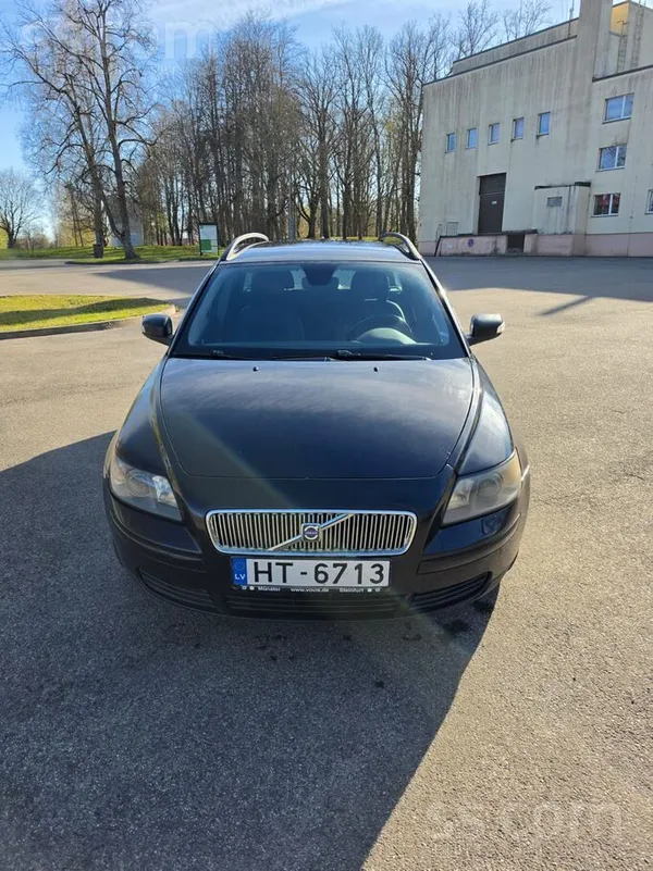 Volvo V50