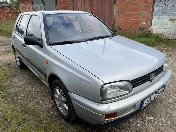 Volkswagen Pārdod golf 3