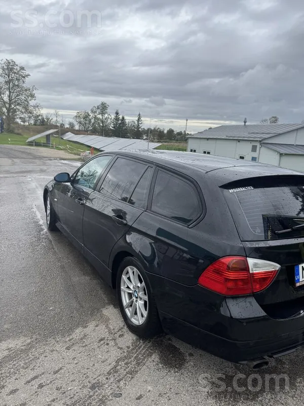 BMW Pārdodu BMW E91 320d, 2007. gada, 2.0 dīzelis, 130