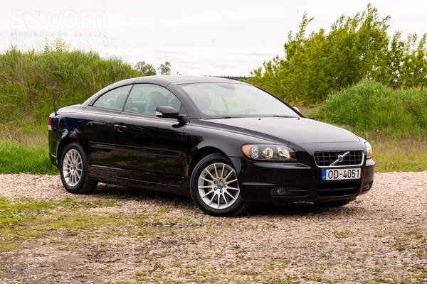 Tikko ievests Volvo C70 Summum ar cieto jumtu 2.4D5 120kw-163z. s. Automašīn