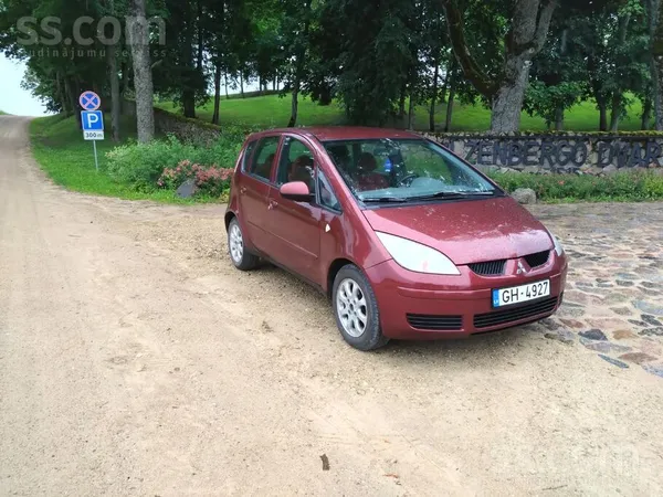 Mitsubishi Colt - 1