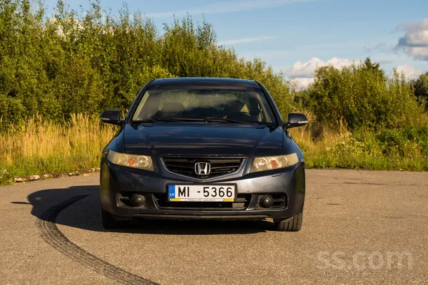 Honda Pārdodu Honda Accord 2.2 2004
