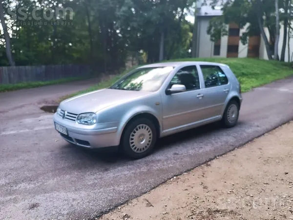 Volkswagen Golf 4 - 1