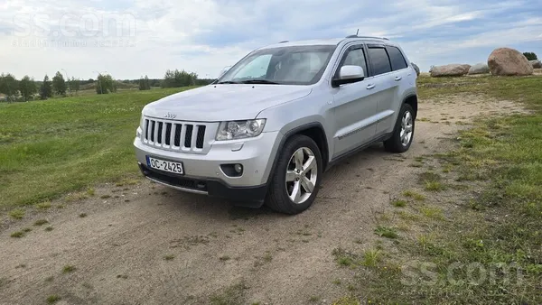 Overland. Авто в очень хорошем, досмотренном состоянии. Много сделано, вложе