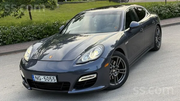 Porsche Pardodu Porsche Panamera 4S Exclusive ar 4.8i-294K