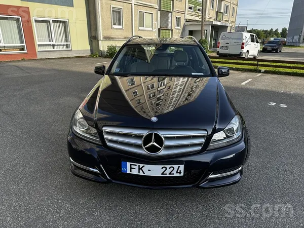 Mercedes Продам Mersedes C250 4matik 155000 пробег новая ре