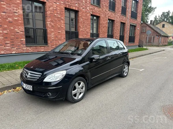 Mercedes Benz 2.0 benzīns. Labs, atsaucīgs, izturīgs motors. Oriģināls nobra