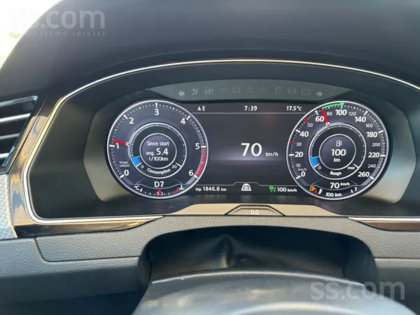 Volkswagen Uzņēmums pārdod, 176kW (236zs). 