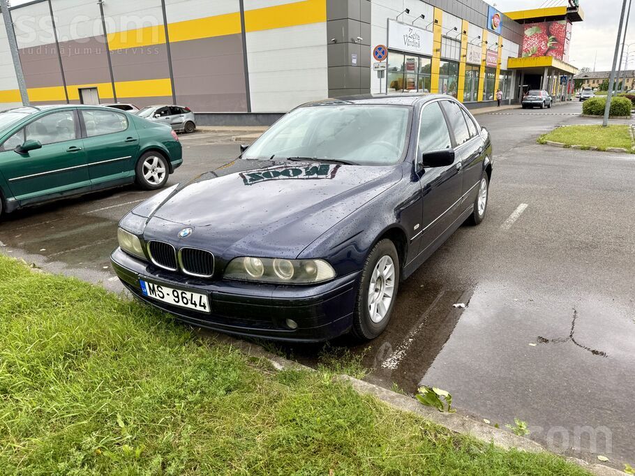 BMW 520d 2001. gada, mehāniskā kārba, ekonomisks dīzelis ar degvielas patēri